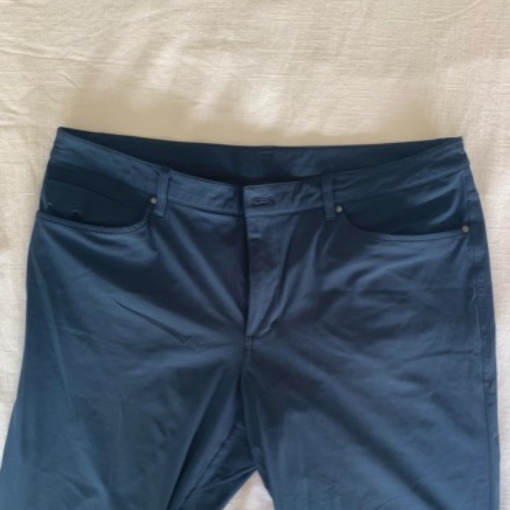 Lululemon ABC Slim Warpstream size 38